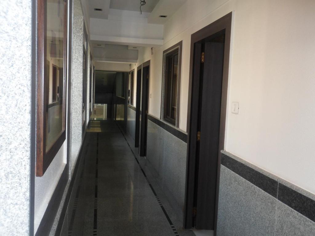 Hotel Esteem Kalküta Dış mekan fotoğraf