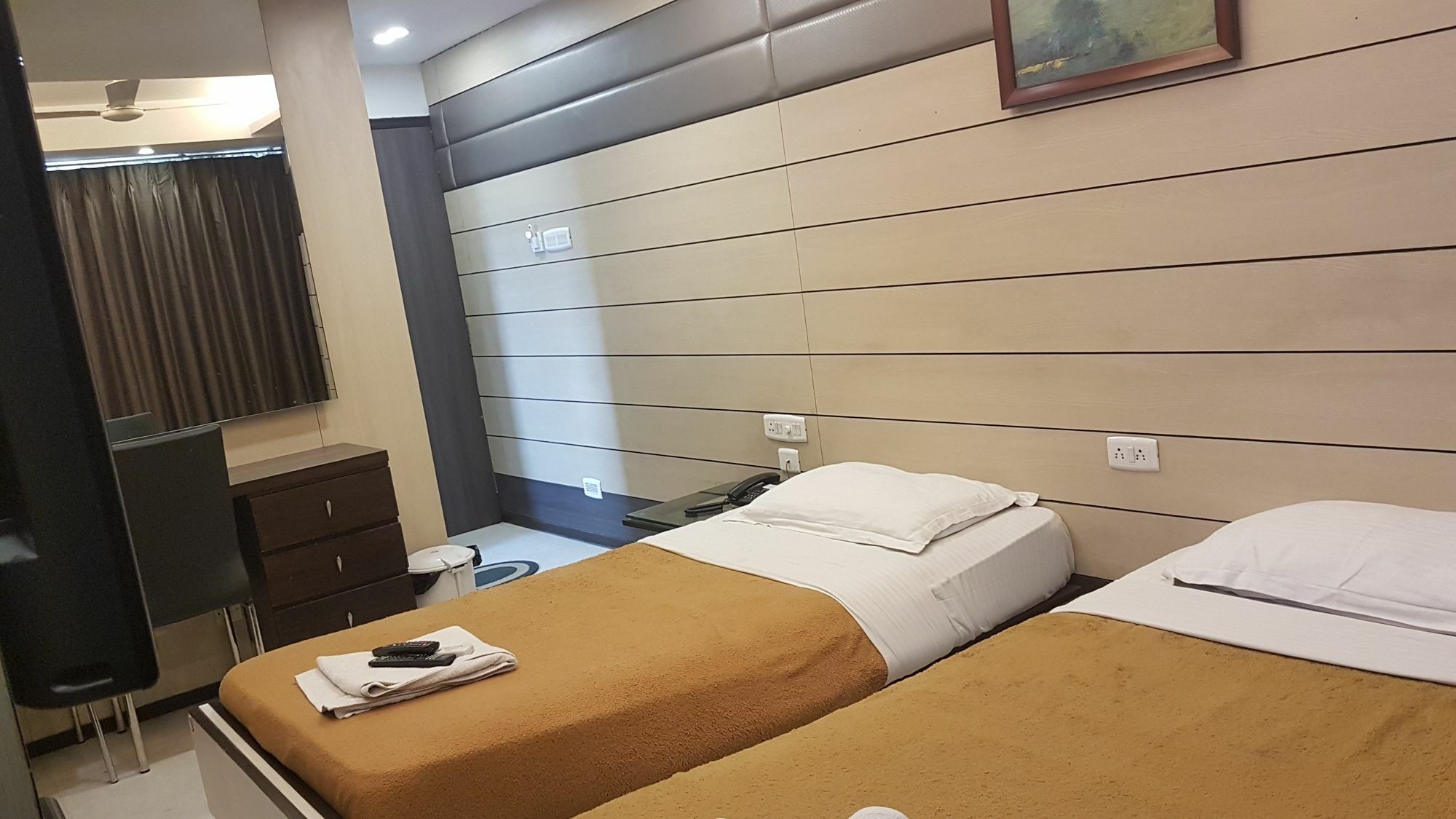 Hotel Esteem Kalküta Dış mekan fotoğraf